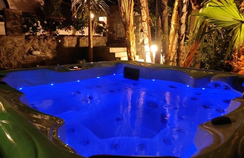 Forio Villa | Terrace of Typhoeus - With Garden & Jacuzzi Sea View