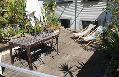 Lisbon Old Town Apartment | Terrace & Sunny - City Center, Quiet & Pratical
