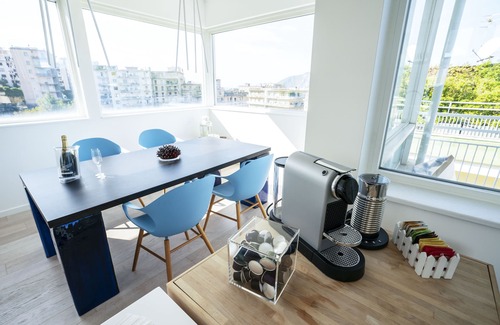 Vomero Apartment | Terrazza Manù . Naples at your feet .