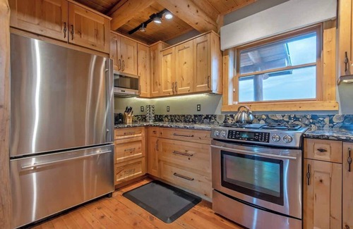 Driggs House | Teton Dreams Log Cabin with Teton Views & Hot Tub