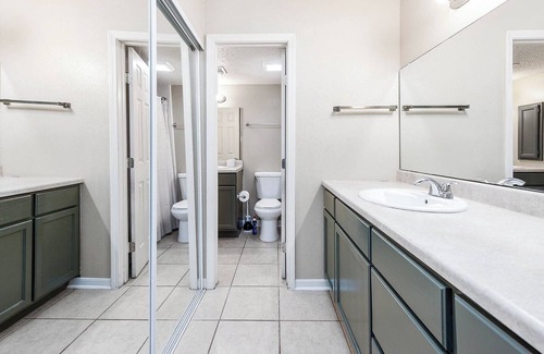 League City House | Texas inspired townhome near the heart of League City.