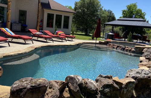 Cypress House | Texas-Sized Get Away