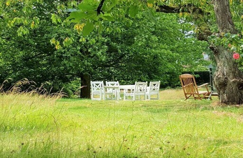 Wippendorf Cottage | Thatched cottage in the meadow