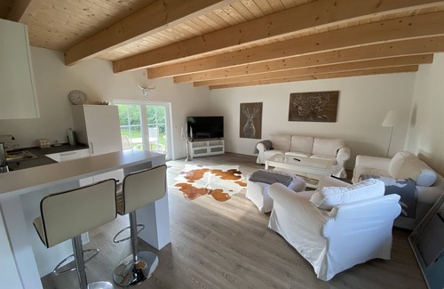 Worpswede House | Thatched cottage with sauna (incl.), terrace, garden in Worpswede
