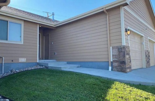 Casper Condo | The 1427 Fairdale by O.C.G.