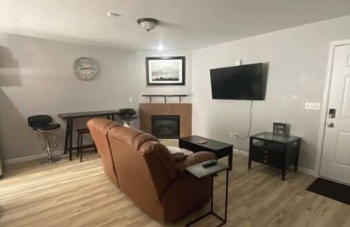 Casper Condo | The 1427 Fairdale by O.C.G.