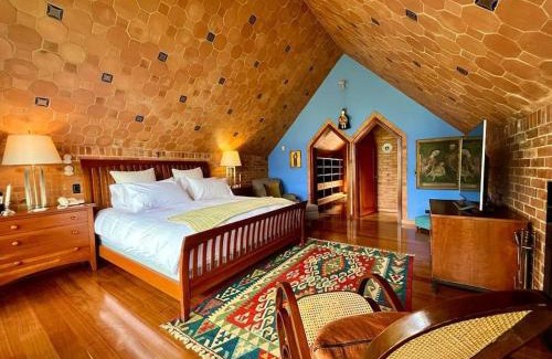 Cota Ski Chalet | The Abbey - Country House