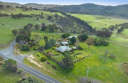 Tooborac House | The Acres of Tooborac Cottage