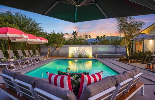 Racquet Club Estates House | The Adler – Iconic Palm Springs Style & Mountain View Pool Retreat