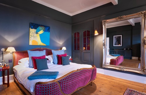 Lyme Regis Villa | The Admiral - Slps 14, pool, hot tub,Sauna, gym, cinema