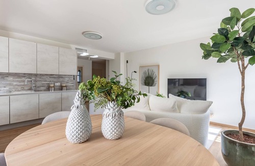 San Pedro Apartment | The Alhambra Dream