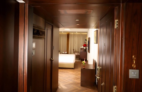 Churchgate Hotel | The Ambassador, Mumbai