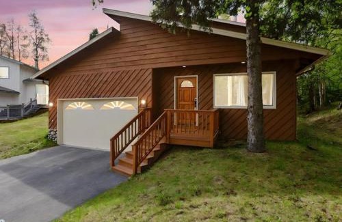 Sand Lake House | The Anchorage Abode