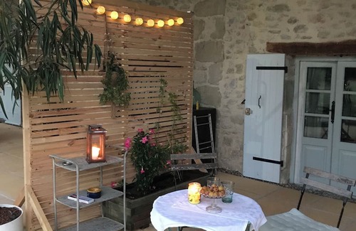 Caubon-Saint-Sauveur Apartment | The Annex for two: relax, recharge & enjoy the countryside