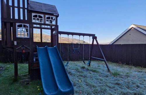 Mountain Ash Apartment | The apartment is suitable for a couples or for a single travellers.