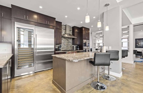 Downtown Denver Condo | The Aristocrat - 3800 sqft Denver Loft w/HUGE Pat