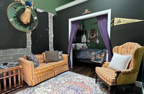 Perryville Hotel | The Atrium A Boutique Hotel Suite 16