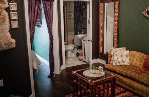Perryville Hotel | The Atrium - A Boutique Hotel - Suite 14