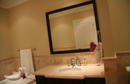 Leeward Settlement Resort | The Atrium Resort