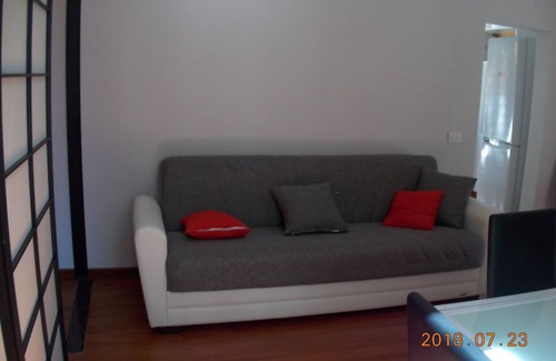 San Giovanni Apartment | The attic of Val. Apartment with large terrace, in a period cottage.