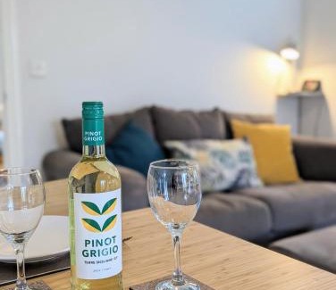Cromer House | The Back Barn - Stylish seaside barn - Crabpot Cottages Sheringham