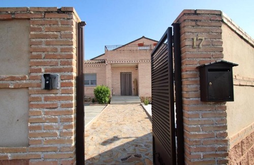 Cobisa House | THE BALCONY TO TOLEDO 5 MINUTES FROM PUY DU FOU