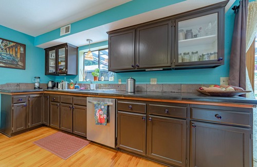 Trinidad House | The Barn: a Trinidad home in the redwoods with privacy and hot tub.