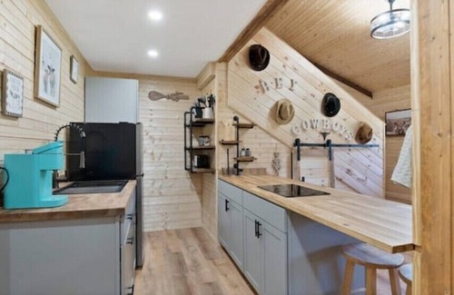 Umatilla House | The Barn at Finca Bellan