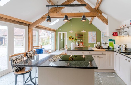 Callow Hill House | The Barn at Kington Grange - sleeps 6 guests in 3 bedrooms