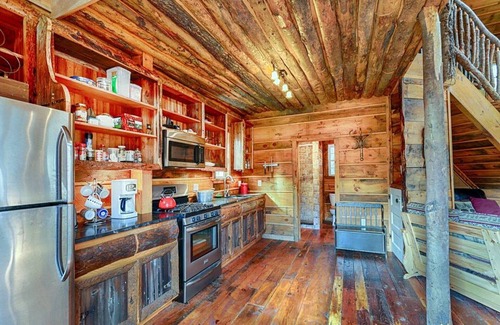 Pocono Lake House | The Barn on Stoney Hollow