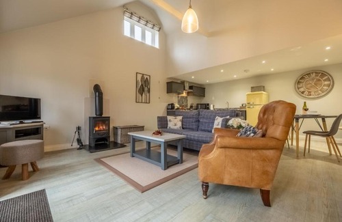 Halesworth House | The Barns at Green Valley Farm