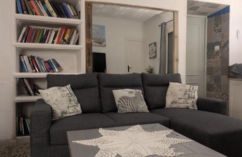 Adra House | The Beach Hut with Lazy spa