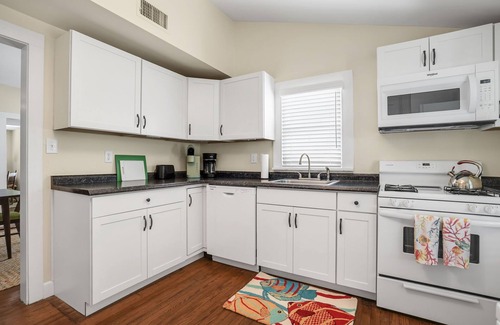 Cape Charles House | The Beach Peach - Downtown location with new charm!