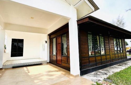 Kota Bharu House | The Beach Residence