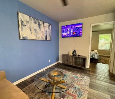 Park Central Apartment | The Beacon Suite 1BD Apt