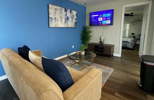 Park Central Apartment | The Beacon Suite 1BD Apt