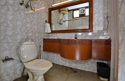 Jangpura Hotel | The Beaufort Inn