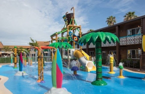 Orlando Beach Resort | The beautifully decorated and recently renovated Signature Two Bedroom Suites.