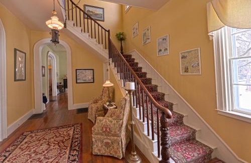 Canandaigua Bed & Breakfast | The Bed and Breakfast at Oliver Phelps