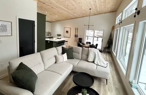Algonquin Highlands Cottage | The Beech Lakehouse