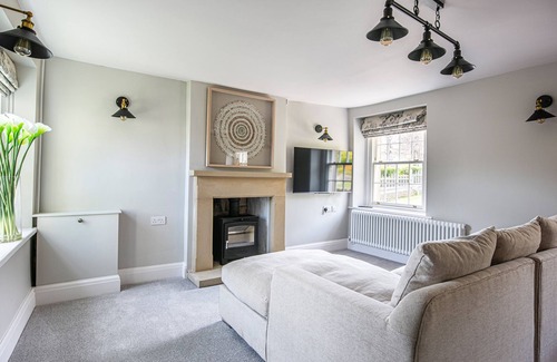 Bakewell Cottage | The Belle