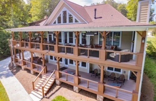Big Creek House | The BEST experience on Norris Lake - HANDS DOWN!