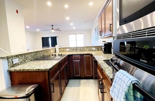 Atlantic Beach Apartment | The best location, Spacious ocean view 7BR, pool