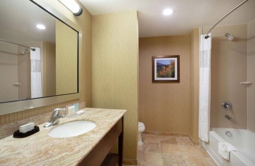Lone Tree House | The best of Lone Tree at your fingertips!