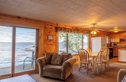 Orr House | The Best Pelican Lake Views