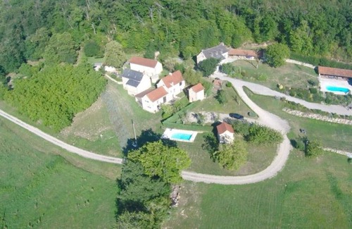 Saint-Remy House | THE BIG HOUSE AND ITS OVERFLOW POOL