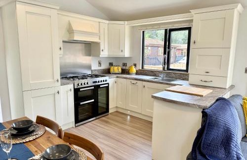 Kexby House | The Birches with Hot Tub