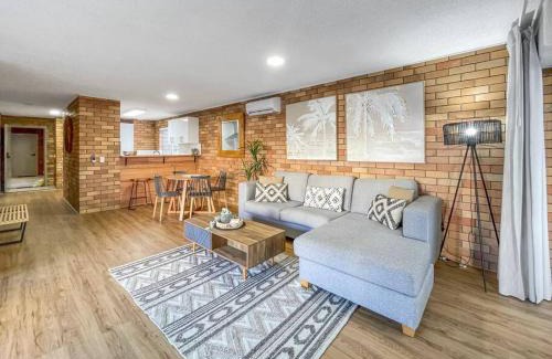 Mooloolaba Apartment | The Block Mooloolaba - Unit 2
