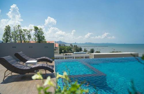 Saen Suk Apartment | The Blu X Ocean view grand suite Top floor