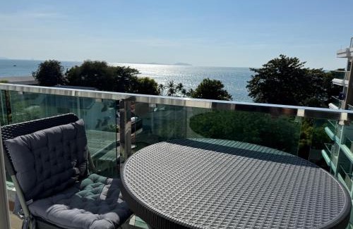 Saen Suk Apartment | The Blu X Ocean view grand suite Top floor
